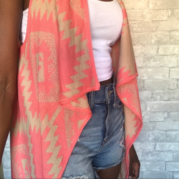 Tribal print high low sleeveless cardigan - Picture 6 of 8